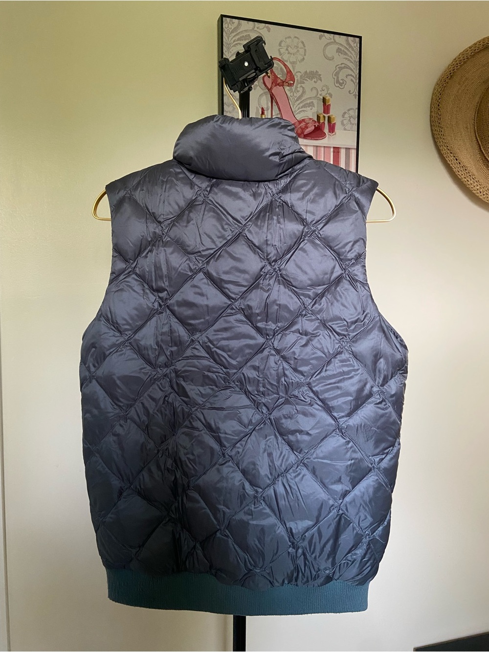 Patagonia Down Women Quilted Vest in Navy Blue - Picture 6 of 9
